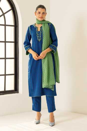 Buy_Dohr India_Blue Cotton, Bemberg, Jacquard V-neck Nyra Stripes Pattern Kurta Set _at_Aza_Fashions
