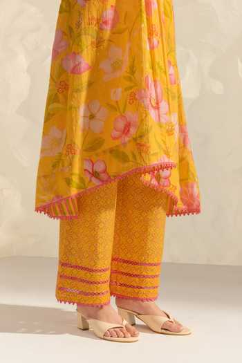 Buy_Dohr India_Yellow Cotton, Silk, Kota Doria V-neck Ranya Floral Print Kurta Set 