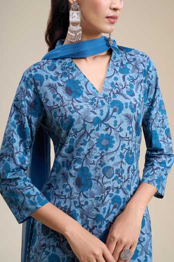 Buy_Khwaab By Sanjana Lakhani_Blue Cotton V-neck Floral Print Kurta Set _Online_at_Aza_Fashions