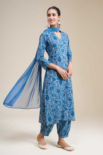 Buy_Khwaab By Sanjana Lakhani_Blue Cotton V-neck Floral Print Kurta Set 