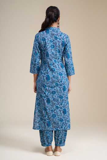 Khwaab By Sanjana Lakhani_Blue Cotton V-neck Floral Print Kurta Set _Online_at_Aza_Fashions