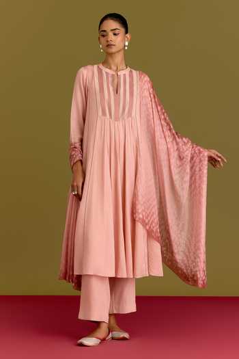 Buy_Devnaagri_Blush Silk, Cotton, Satin, Shantoon Keyhole Neck Contrast Yoke Kurta Set _Online_at_Aza_Fashions