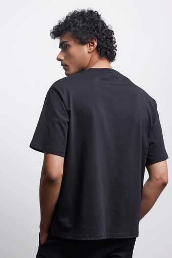 Shop_Countrymade_Black Jersey Arch Fray Patch T-shirt _at_Aza_Fashions