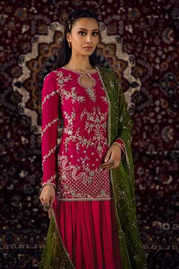 Buy_Lashkaraa_Pink Organza, Crepe, Viscose Round Neck, Yes Zari Embroidered Kurta Sharara Set _Online_at_Aza_Fashions