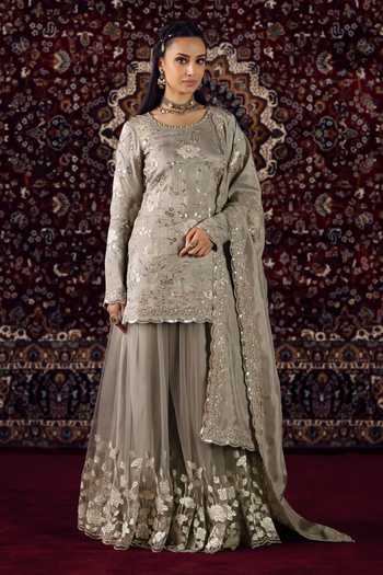 Buy_Lashkaraa_Grey Silk Round Neck Embroidered Kurta Set _at_Aza_Fashions