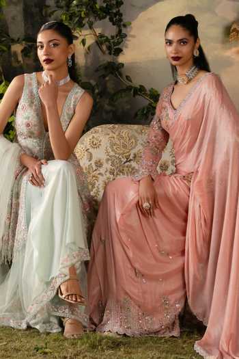 Shop_Lashkaraa_Peach Viscose Georgette V-neck Saree And Embroidered Blouse Set _Online_at_Aza_Fashions