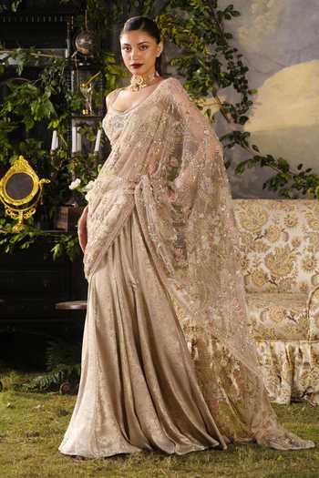 Shop_Lashkaraa_Gold Silk Sweetheart Neck Foil Saree And Blouse Set _Online_at_Aza_Fashions