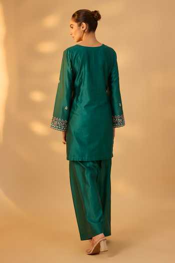 Shop_The Aarya_Green Silk, Chanderi V-neck Embroidered Handwoven Kurta Set _at_Aza_Fashions