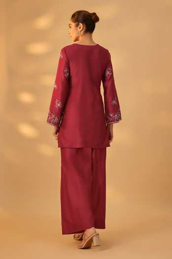 Shop_The Aarya_Maroon Silk, Chanderi V-neck, Yes Handwoven Embroidered Kurta Set _at_Aza_Fashions