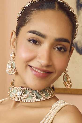 Buy_Amaara Jewels_Rose Gold Floral Embellished Choker Set _at_Aza_Fashions