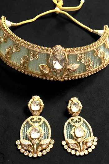 Shop_Amaara Jewels_Rose Gold Floral Embellished Choker Set _Online_at_Aza_Fashions