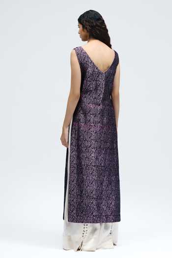 Shop_QUARTER_Purple V-neck Mughal E Azam Himroo Kurta _at_Aza_Fashions
