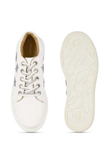 Shop_Anaar_White Destiny Star Classic Sneakers _at_Aza_Fashions
