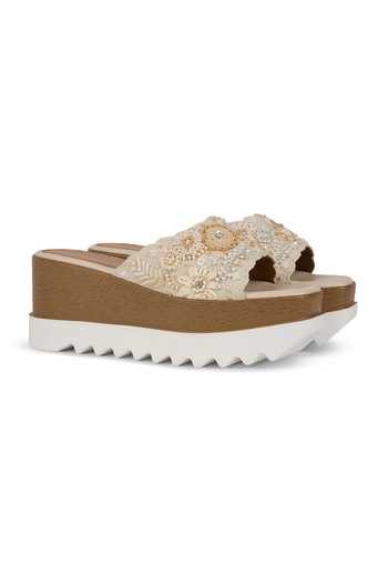 Buy_Anaar_Beige Bonita Wedge Sandals 