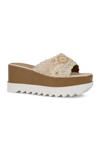 Buy_Anaar_Beige Bonita Wedge Sandals _at_Aza_Fashions