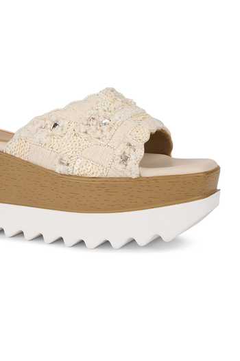 Buy_Anaar_Off White Sea Saints Wedge Sandals _Online_at_Aza_Fashions