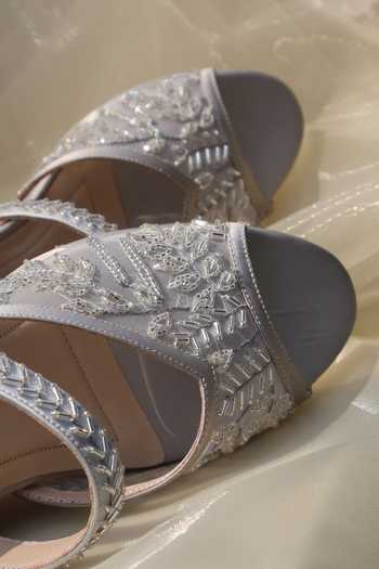 Shradha Hedau Footwear Couture_Grey Clarion Leaf Embroidered Wedges _Online