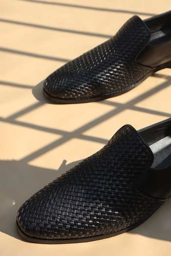 Shradha Hedau Footwear Couture_Black Arthur Woven Texture Loafers _at_Aza_Fashions
