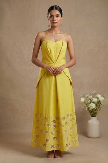 Buy_Thetaa_Yellow Cotton, Poplin Sweetheart Neck Stella Sculpted Bodice Dress _at_Aza_Fashions
