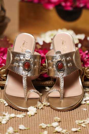 Buy_5elements_Gold Zehrin Metallic Heels _at_Aza_Fashions
