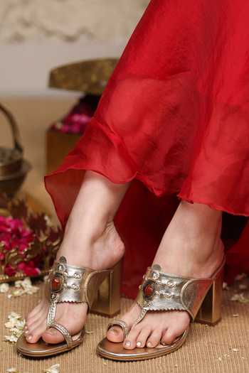 Buy_5elements_Gold Zehrin Metallic Heels 