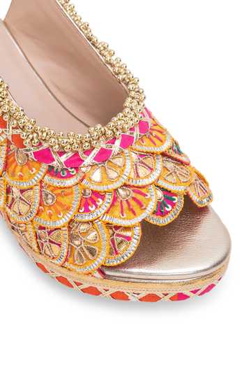 5elements_Gold Akira Embroidered Wedges _Online