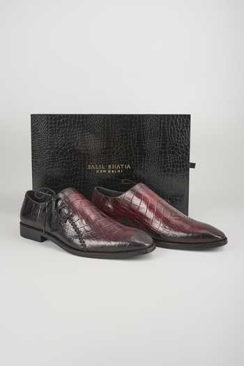 Buy_Salil Bhatia_Burgundy Croc Embossed Oxford Shoes _Online_at_Aza_Fashions