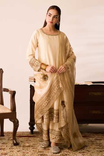 Peeli Dori_Ivory Chanderi, Tissue Round Neck Gulmohar Embroidered Kurta Set _Online_at_Aza_Fashions