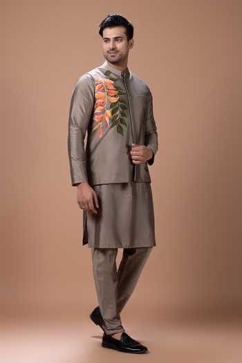 Buy_Priyanka Haralalka_Grey Silk, Cotton Kurta Set With Bundi 