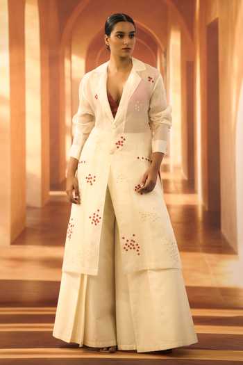 Buy_Vivek Karunakaran_Ivory Organza Embroidery V-neck Jacket And Palazzo Set _at_Aza_Fashions
