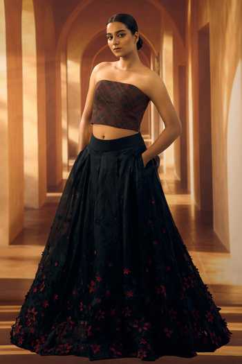 Buy_Vivek Karunakaran_Black Organza Pleated Skirt _at_Aza_Fashions