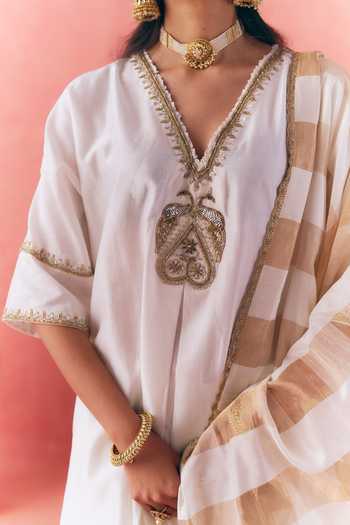 Buy_Mirasa_Ivory Silk, Chanderi, Tissue V-neck Gul Kaftan Pant Set 
