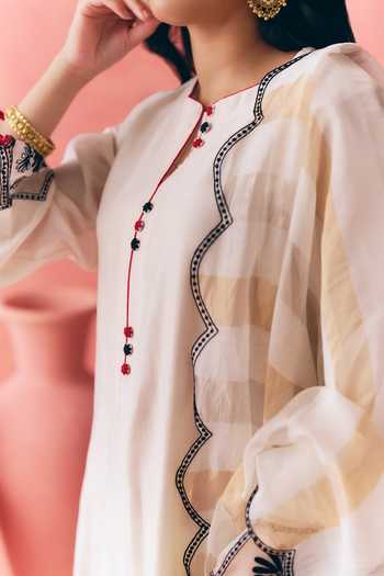 Mirasa_Ivory Silk, Chanderi, Tissue Round Neck, Yes Areesha Pure Kurta Set _Online_at_Aza_Fashions
