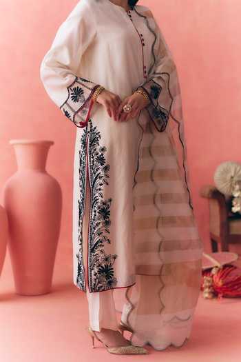 Mirasa_Ivory Silk, Chanderi, Tissue Round Neck, Yes Areesha Pure Kurta Set _at_Aza_Fashions