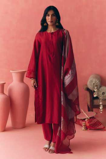 Mirasa_Red Silk, Chanderi, Tissue Round Neck, Yes Areesha Pure Kurta Set _Online_at_Aza_Fashions
