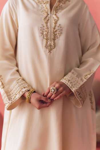 Buy_Mirasa_Ivory Silk, Satin, Tissue Mandarin Collar, Yes Ayla Butter Choga Kurta Set _Online_at_Aza_Fashions