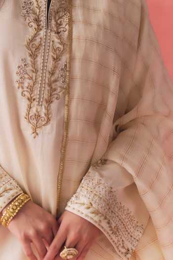 Buy_Mirasa_Ivory Silk, Satin, Tissue Mandarin Collar, Yes Ayla Butter Choga Kurta Set 