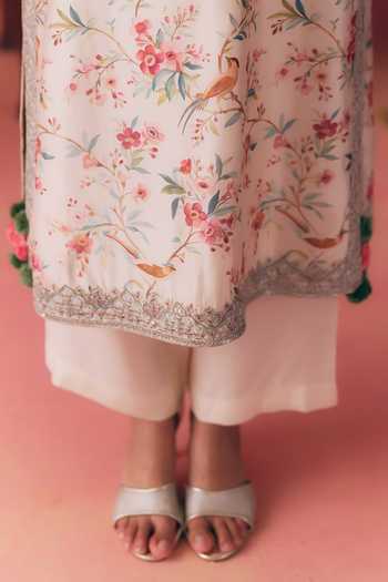 Mirasa_Pink , , Round Neck, Yes Eira Printed Kurta And Pant Set _Online_at_Aza_Fashions