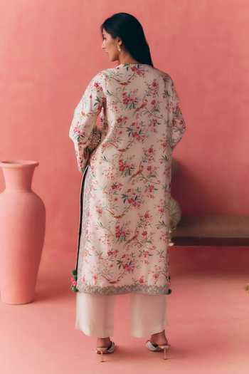 Shop_Mirasa_Pink , , Round Neck, Yes Eira Printed Kurta And Pant Set _at_Aza_Fashions