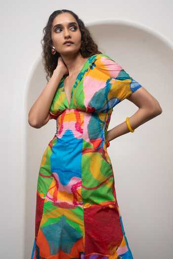 Advait_Multi Color Poplin V-neck Sorel Midi Dress _Online_at_Aza_Fashions