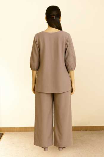 Shop_Nikita Vishakha_Grey Silk Round Neck, Yes Raw Short Kurta And Pant Set _at_Aza_Fashions