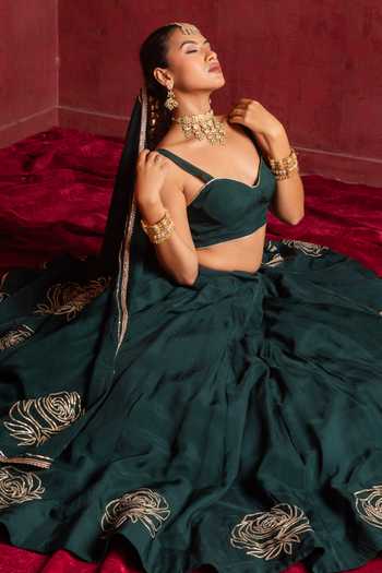 Shop_Pomcha Jaipur_Green Organza Sweetheart Neck Gota Patti Lehenga Set _Online_at_Aza_Fashions