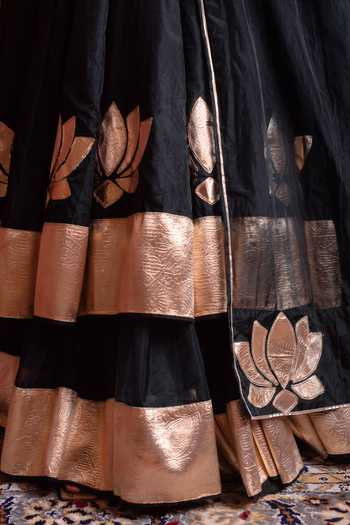 Buy_Pomcha Jaipur_Black Organza Sweetheart Neck Gota Patti Work Anarkali Lehenga Set _Online