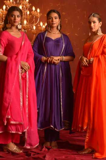 Shop_Pomcha Jaipur_Pink Organza Sweetheart Neck Taari-zari Hand Work Anarkali Set _Online_at_Aza_Fashions