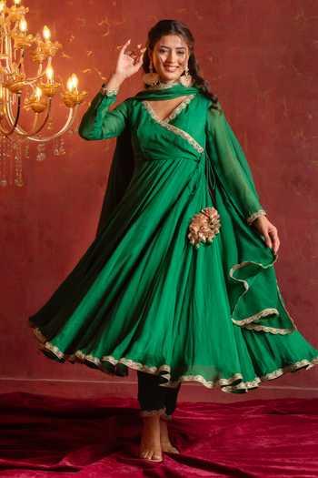 Pomcha Jaipur_Green Organza V-neck, Yes Gota Patti Angarkha Set _Online