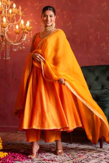 Buy_Pomcha Jaipur_Orange Taffeta, Organza Round Neck Gota Patti Work Anarkali Set 