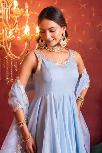 Buy_Pomcha Jaipur_Blue Organza V-neck Gota Patti Anarkali Set _Online_at_Aza_Fashions
