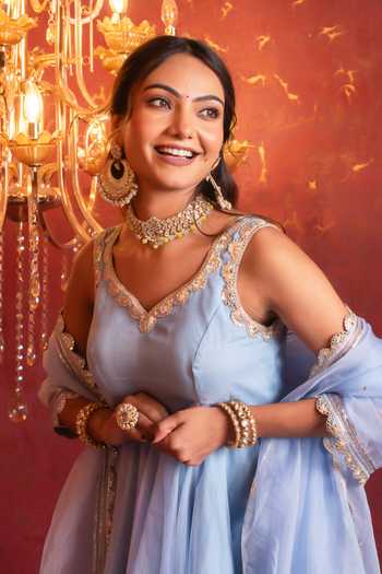 Buy_Pomcha Jaipur_Blue Organza V-neck Gota Patti Anarkali Set 