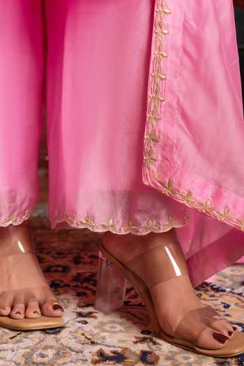 Shop_Pomcha Jaipur_Pink Silk V-neck, Yes Zardozi Work Straight Kurta Set 