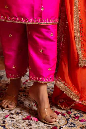 Pomcha Jaipur_Pink Taffeta, Organza Round Neck Zari Embroidered Straight Kurta Set _at_Aza_Fashions